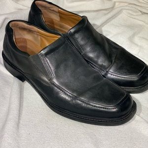 Johnston & Murphy dress shoes size 11 wide